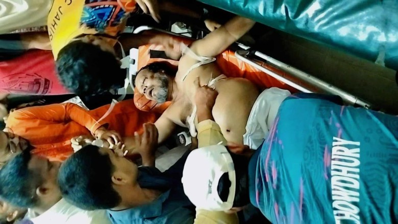 নবীনগরে নিজ বাড়ির সামনে গুলিবিদ্ধ যুবদল নেতা মুকুল