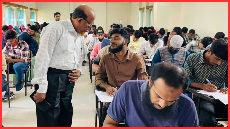 ফ্রিল্যান্সিং প্রশিক্ষণ: ৪ হাজার ৮০০ সিটের জন্য চলছে লড়াই