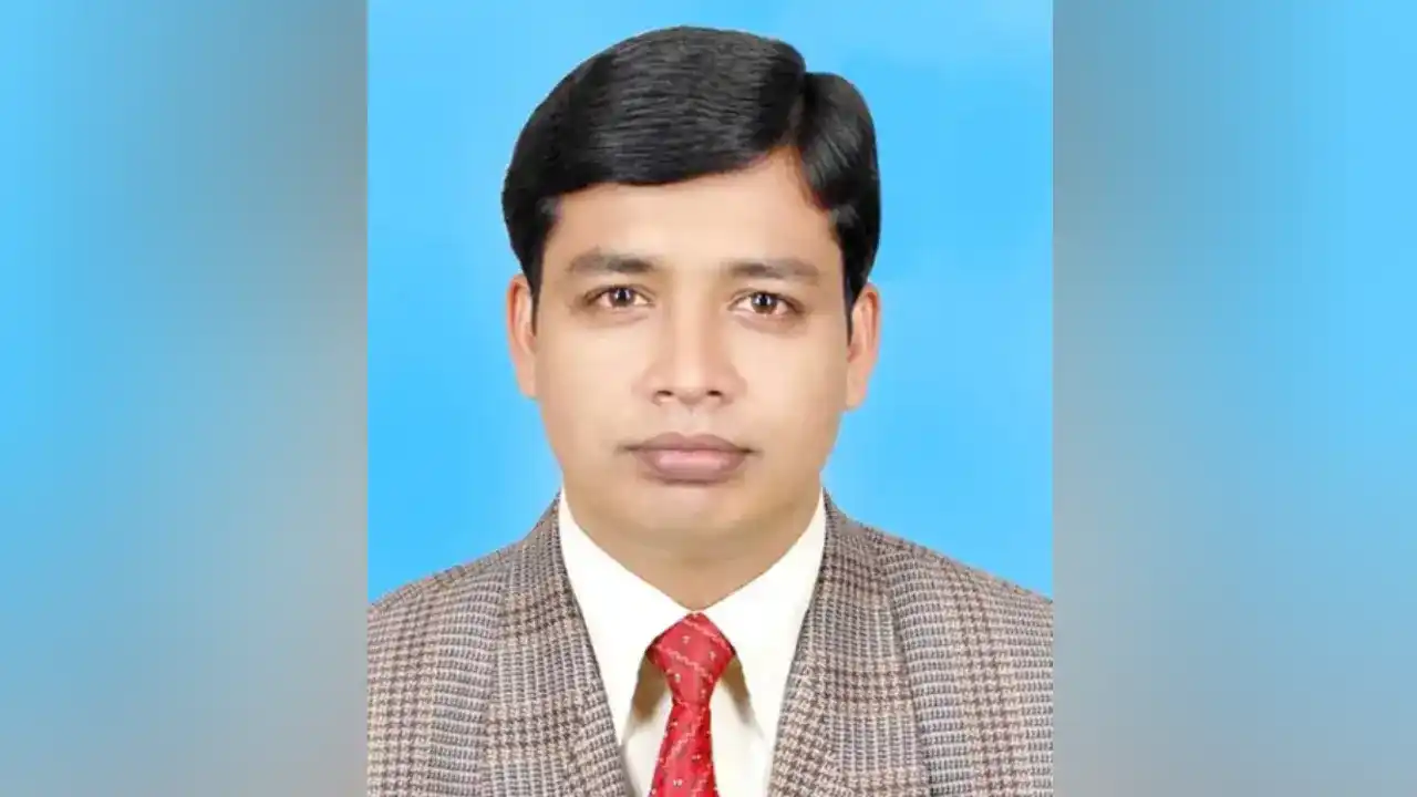 যশোরের চৌগাছায় হামে আক্রান্ত হয়ে পাশাপোল ইউনিয়ন পরিষদের চেয়া