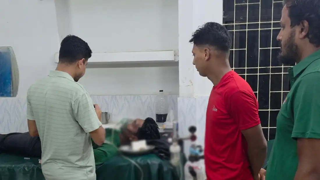 রাজধানীর আব্দুল্লাহপুরে চাঁদা না দেওয়ায় সেলসম্যানকে কুপিয়