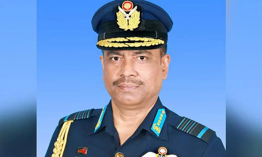 কাতারে গ্রেপ্তার বিমানবাহিনীর সাবেক প্রধান শেখ আব্দুল হান্না