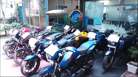 রাজধানীতে সেকেন্ডেই মোটরসাইকেল চুরি চক্রের ছয় সদস্য গ্রেপ্তা