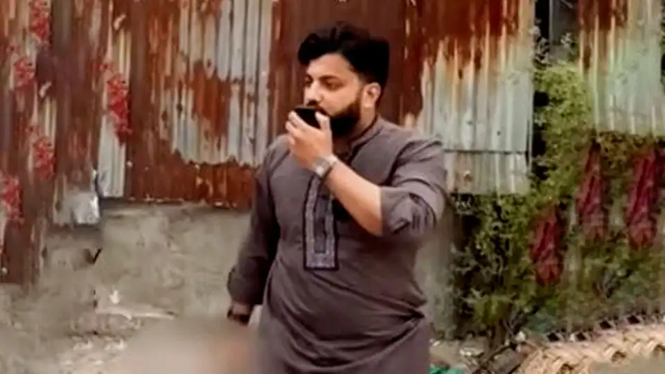 পদত্যাগপত্র প্রসঙ্গে ফেসবুকে যা লিখলেন ইশরাক হোসেন