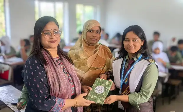 রাজশাহীতে প্রথম আলো বন্ধুসভার জন্মদিনে বই উপহারের অনন্য উদ্য