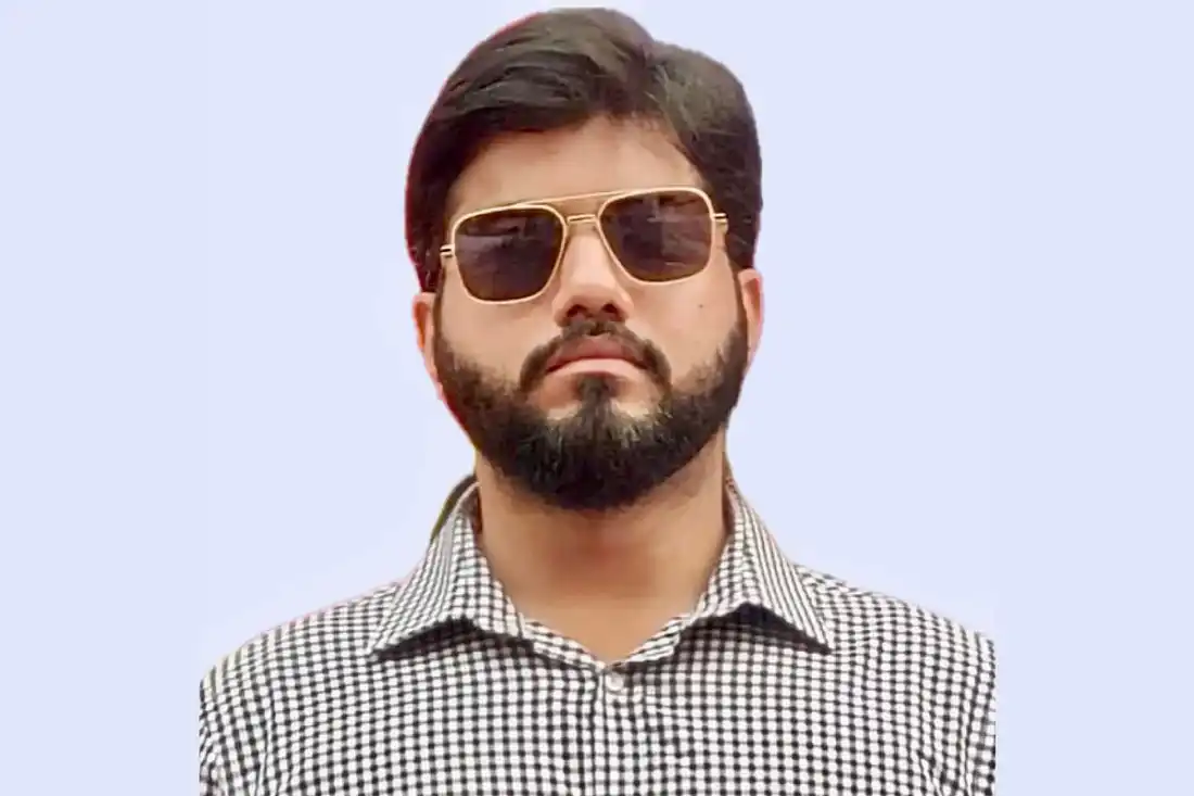 নির্ধারিত সময়ের আগেই বিপুল অনুসারী নিয়ে প্রেসক্লাবে ইশরাক হ