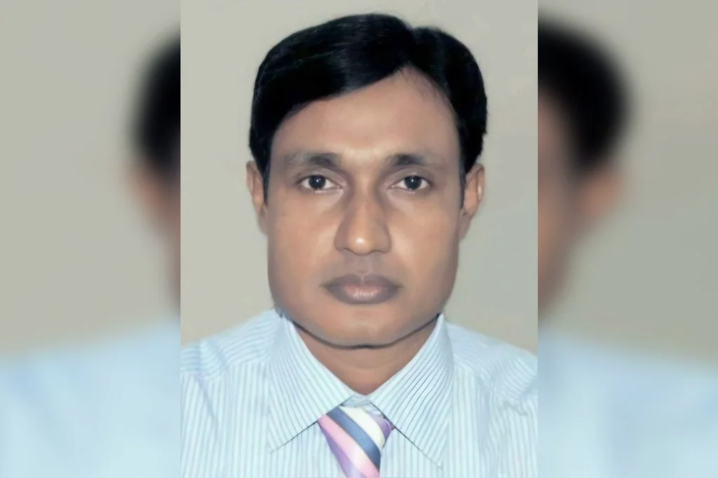 প্রধানমন্ত্রীর সঙ্গে অসৌজন্যমূলক আচরণের অভিযোগের জেরে ওএসডি 