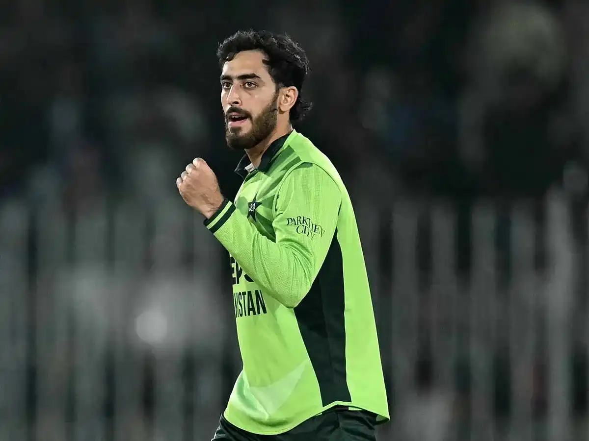 ফিফটি ও ছয় উইকেট নিয়ে ক্রিকেট বিশ্বে আলোচনার কেন্দ্রবিন্দুতে