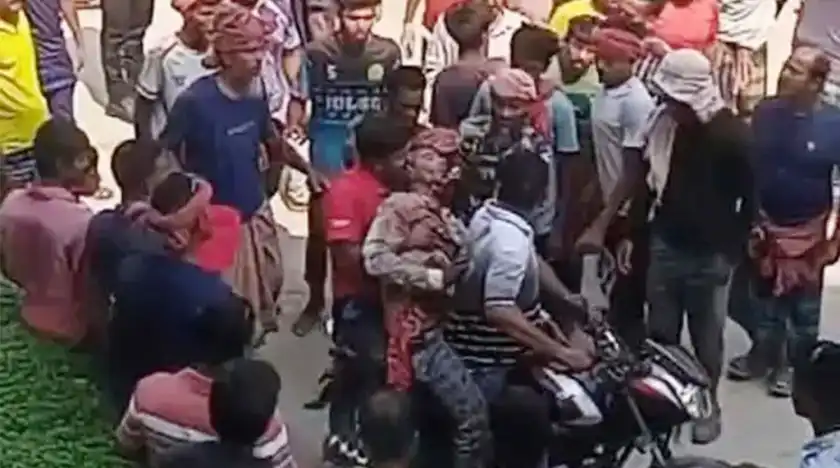 ইবিতে নির্মাণাধীন হলের মাচা ভেঙে শ্রমিক আহত, ক্যাম্পাসে নিরা