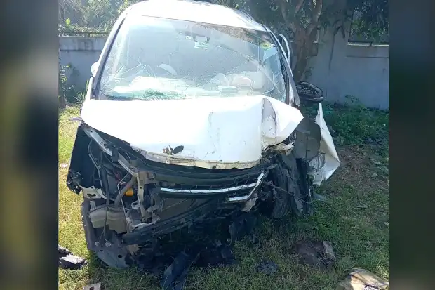 সীতাকুণ্ডে মাইক্রোবাসের ধাক্কায় প্রাণ গেল মা-মেয়ের, আহত ৪