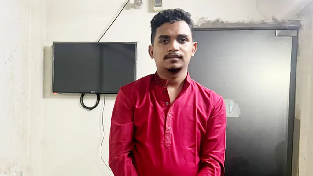 ফেসবুকে বিজ্ঞাপন দিয়ে ছিনতাই করা বাইক বিক্রির চেষ্টা, পুলিশ 