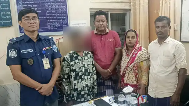 পরিবার থেকে অভিমান করে ঢাকায় আসা শিশু দেড় মাস পর চাঁদপুর থেক