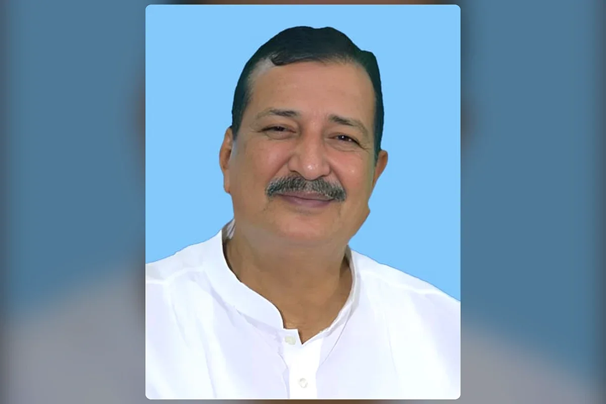 অসুস্থ ভূমিমন্ত্রী মিজানুরকে রাজশাহী থেকে আনা হলো ঢাকায়