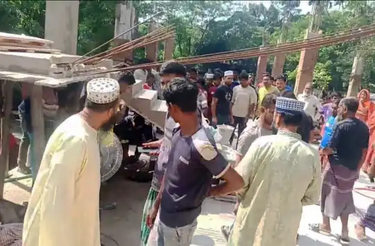 বানারীপাড়ায় সেপটিক ট্যাংকের গ্যাসে দুই শ্রমিকের মৃত্যু