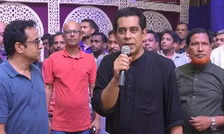 ভোলার ২৯ পূজামণ্ডপের জন্য ২৯ লাখ টাকা দিলেন তথ্যমন্ত্রী