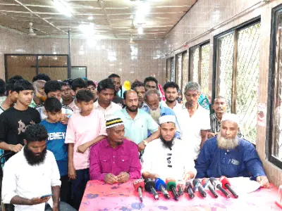 লালমনিরহাটে পুলিশি বাধায় নির্মাণশ্রমিকদের পরিচিতি সভা পণ্ড