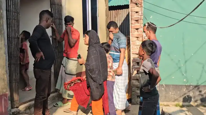 তালাবদ্ধ ঘর থেকে যুবকের গলিত মরদেহ উদ্ধার
