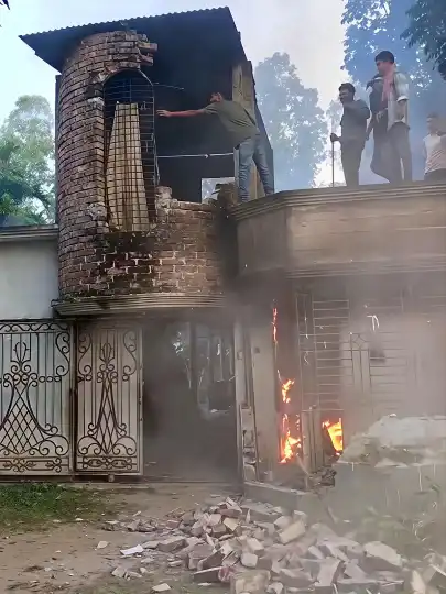 পাবনায় ছাত্রীকে নিপীড়ন, মাদ্রাসায় আগুন ও শিক্ষক আটক