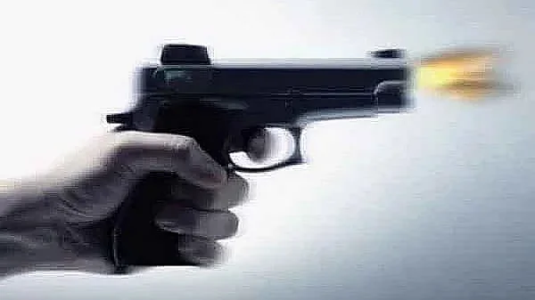 বেগমগঞ্জে আধিপত্যের জেরে তরুণকে গুলি, বাইক জব্দ