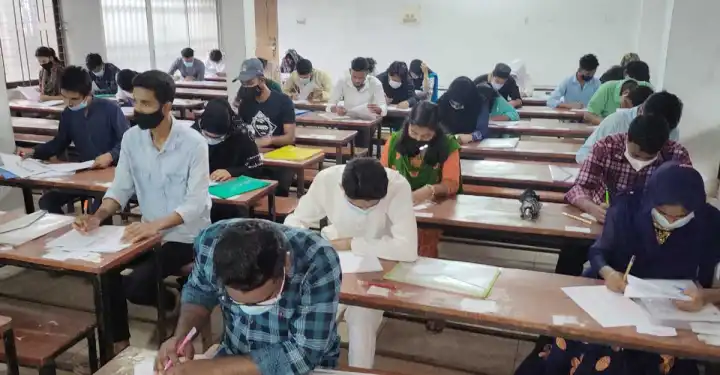 চাকরি পরীক্ষায় জালিয়াতি: ৯ মাসে তিন শতাধিক কারাদণ্ড