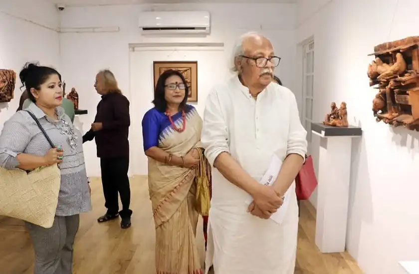 লালমাটিয়ায় শুরু হলো রেহানা ইয়াসমিনের মৃন্ময় প্রদর্শনী