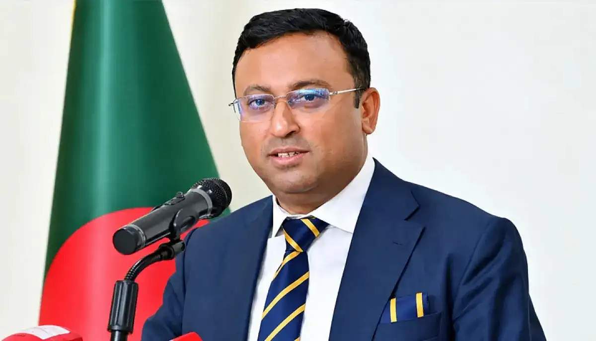 এন্টিগুয়ায় কমনওয়েলথ সম্মেলনে বাংলাদেশ দলের নেতৃত্বে হুমায়ুন