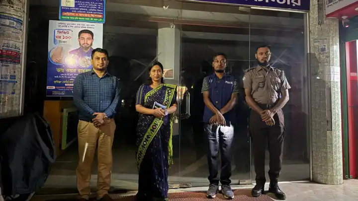 চাঁদপুরে এমবিবিএস পরিচয়ে রোগী দেখার দায়ে ১ লাখ টাকা জরিমানা