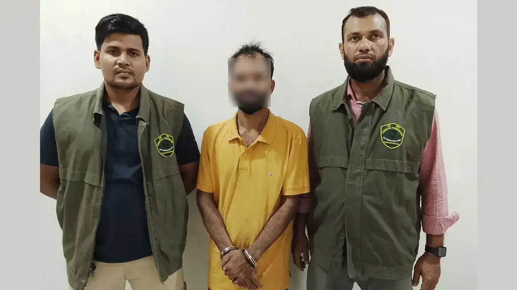 শ্যামলীতে ছিনতাইকালে হাতেনাতে আটক এক