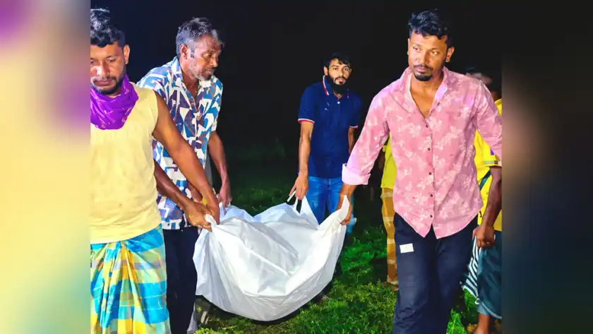 মোবাইল ফোনের লোভে বন্ধুকে খুন, ডোবা থেকে লাশ উদ্ধার...