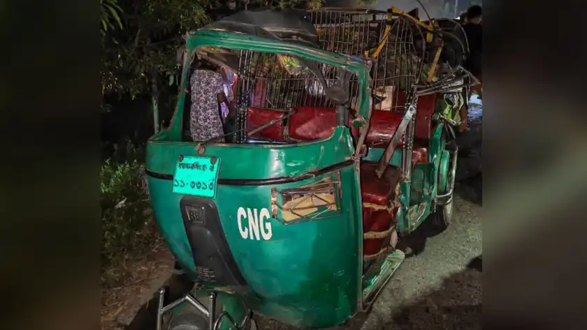 শেরপুরে বাস-অটোরিকশা সংঘর্ষে প্রবাসফেরত নিহত, আহত ৪