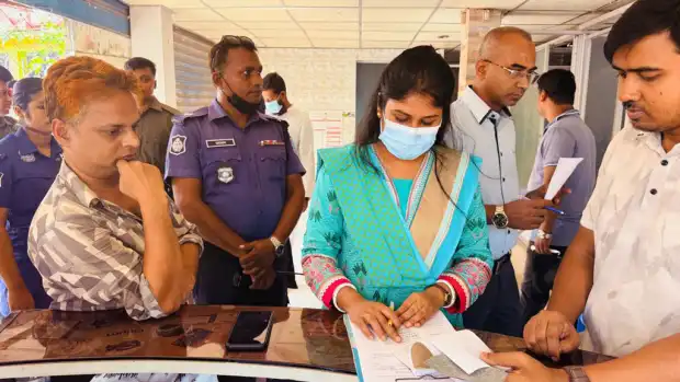 রায়পুরায় চার চিকিৎসালয়ে অভিযান, ২২ হাজার টাকা জরিমানা
