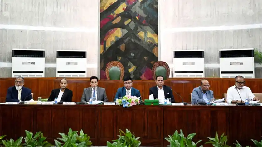 দেশের প্রতিরক্ষা ব্যবস্থা আরও শক্তিশালী করার সংসদীয় তাগিদ