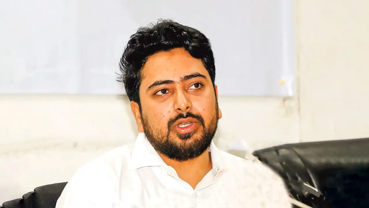 সাবেক বিমানসেনার রহস্যমৃত্যু: নিরপেক্ষ তদন্ত চাইলেন নাহিদ
