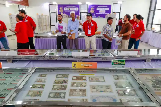 ধানমন্ডিতে শুরু হলো ষষ্ঠ প্রাচীন মুদ্রা প্রদর্শনী