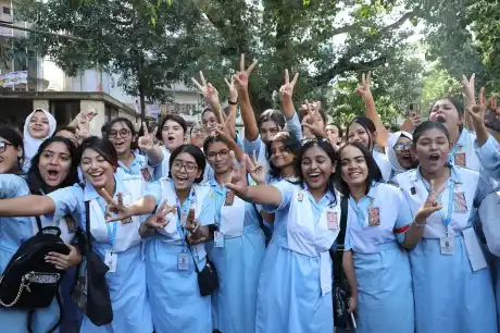 ছত্রিশ বছরের এইচএসসি ফলে বড় ধরনের তারতম্যের রেকর্ড
