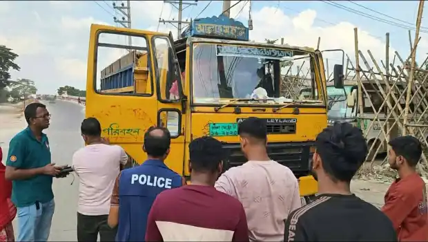 হোমনায় পূজার চাল বিক্রির ঘটনায় ৫১৮ বস্তা জব্দ
