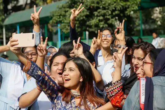 এইচএসসিতে শতভাগ পাস ১৩৯ প্রতিষ্ঠান, শূন্য ফলাফল ২৯৩